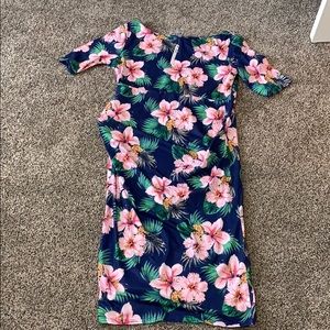 ASOS Maternity dress 👗 🌺🌸